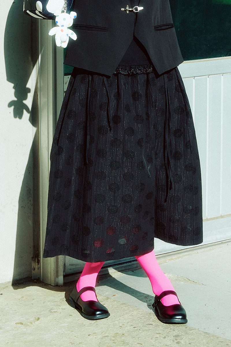 [3차입고완료]DOT Jacquard Flared Skirt (Black)