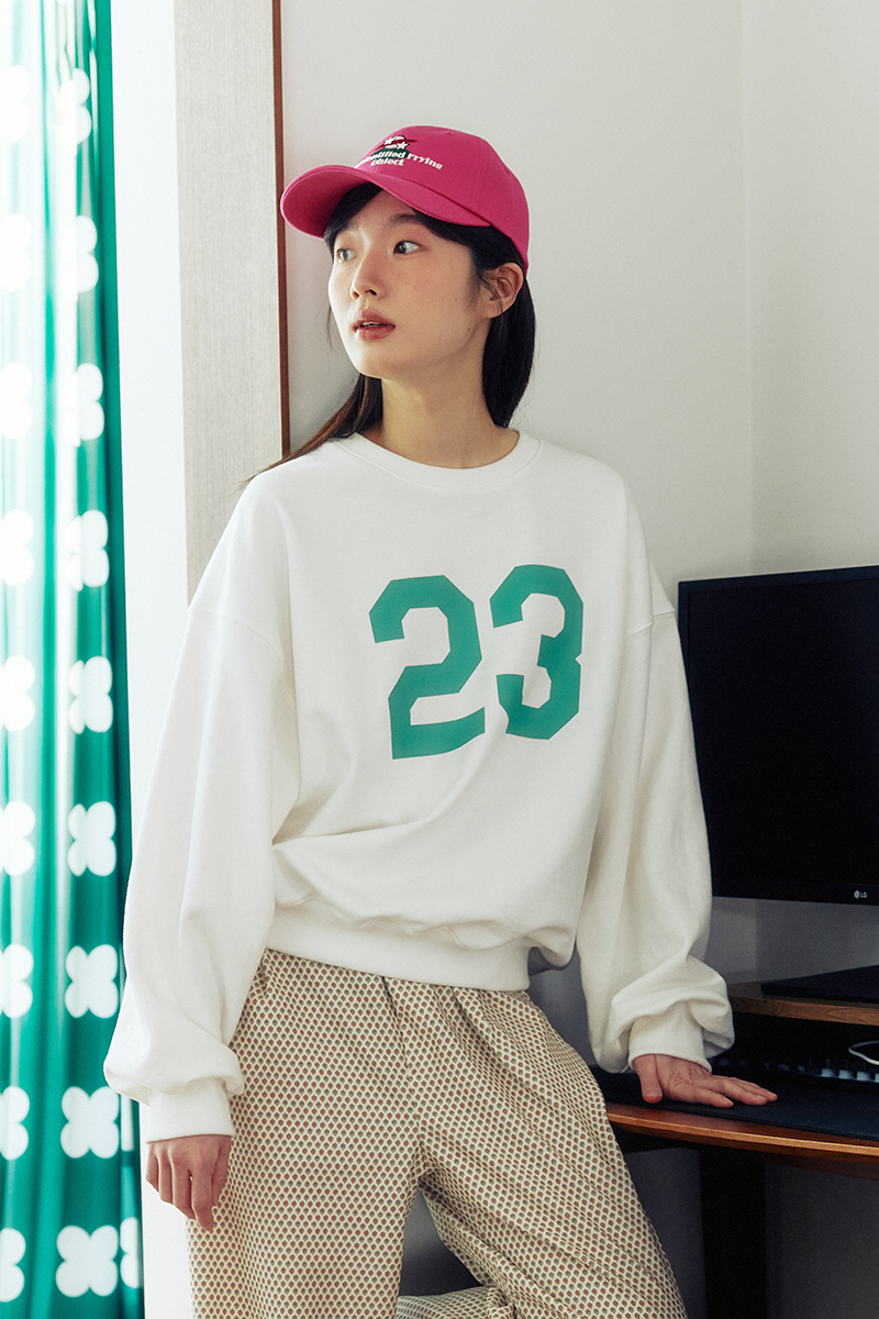 [10%기간할인]23 Print Sweatshirt (Ivory)
